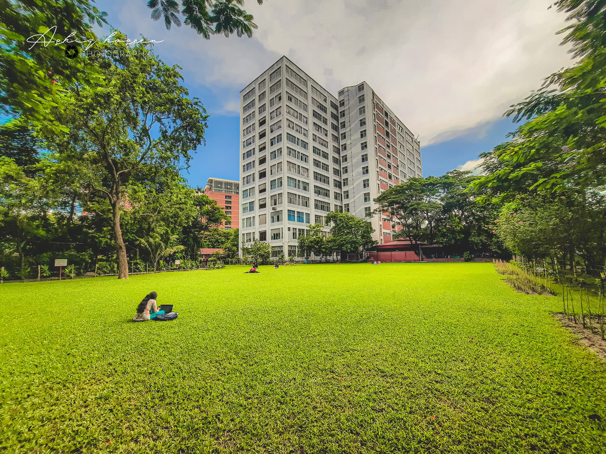 IUBAT university campus
